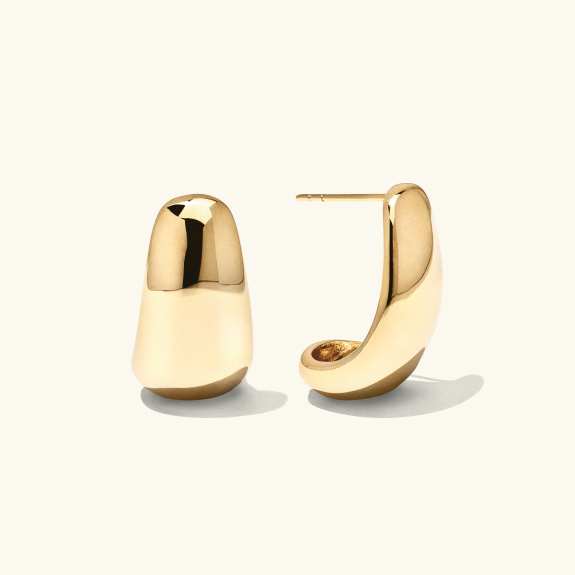Curved Earrings Gold i gruppen Shop / Øredobber hos ANI (ANI-0623-015)