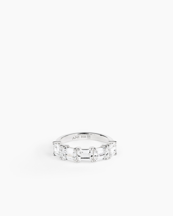Half Emerald Ring Silver i gruppen Shop / Ringer hos ANI (ANI_VA_103)
